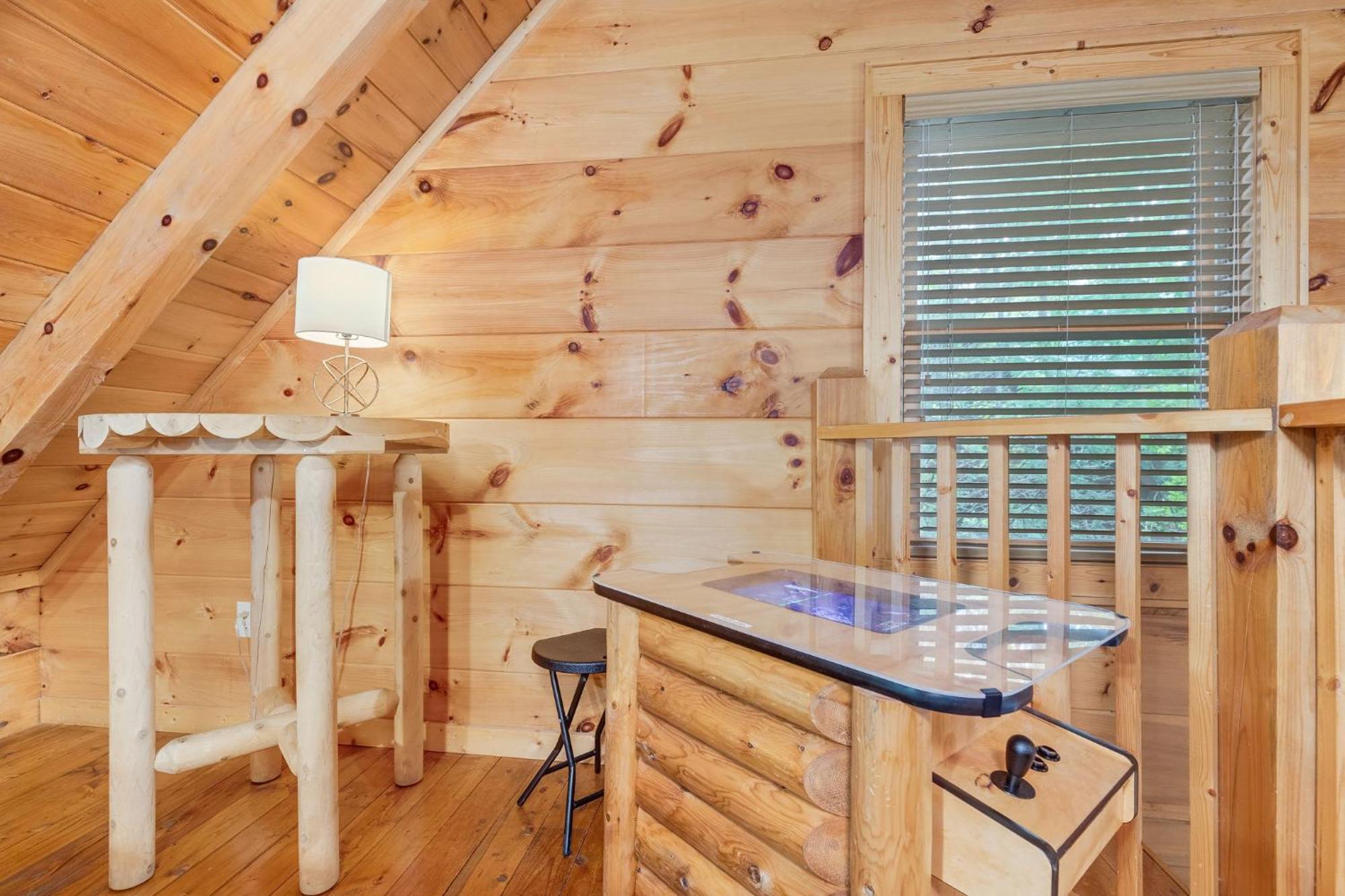 Elegant & Cozy Cabin Near Pigeon Forge 塞维尔维尔 外观 照片