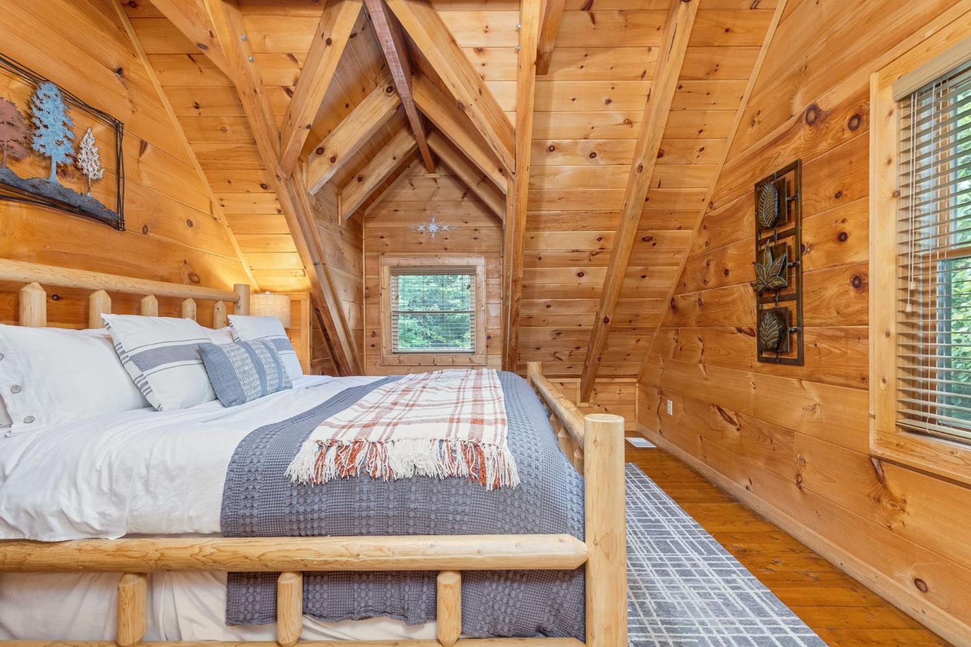 Elegant & Cozy Cabin Near Pigeon Forge 塞维尔维尔 外观 照片