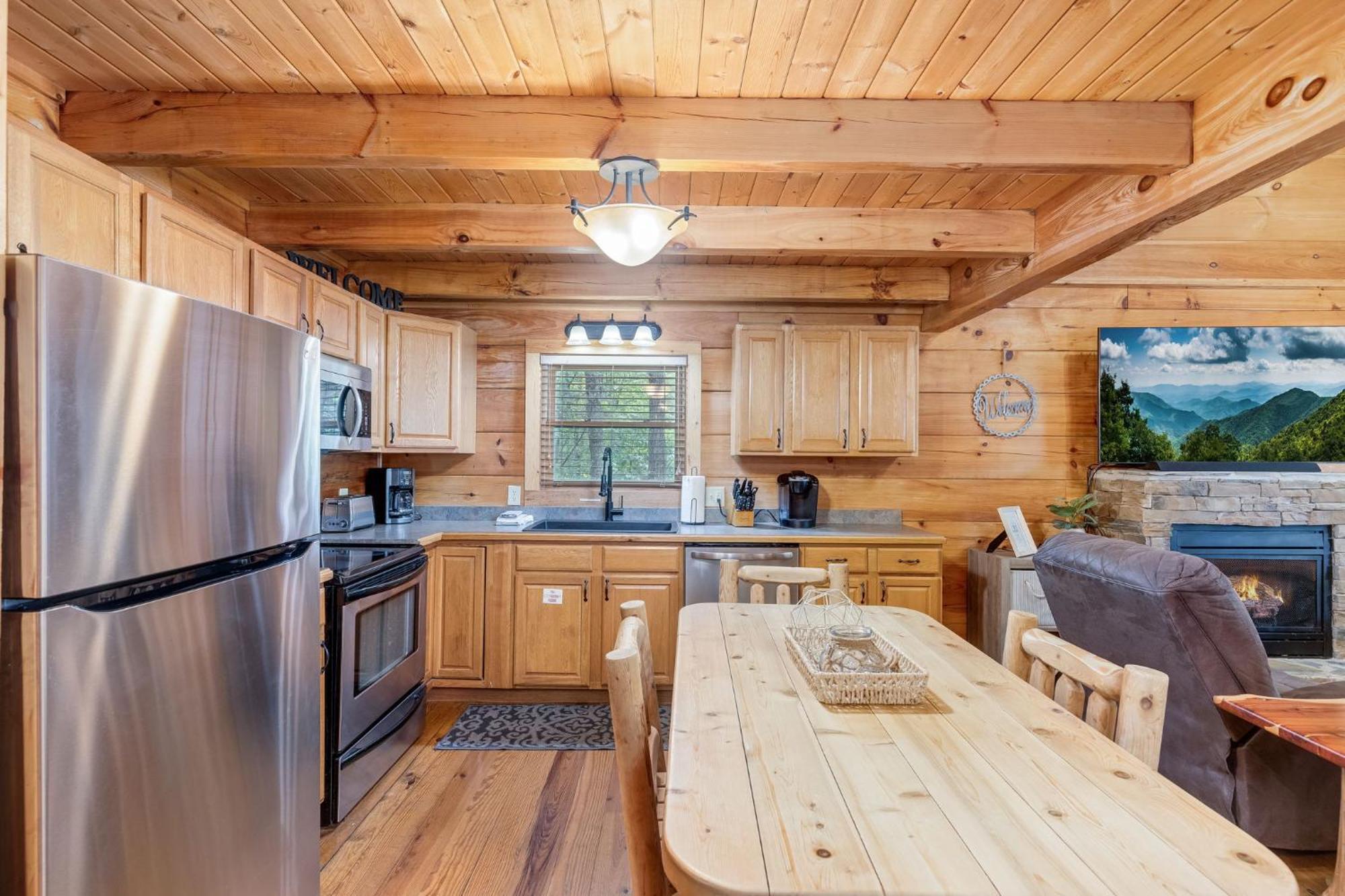 Elegant & Cozy Cabin Near Pigeon Forge 塞维尔维尔 外观 照片