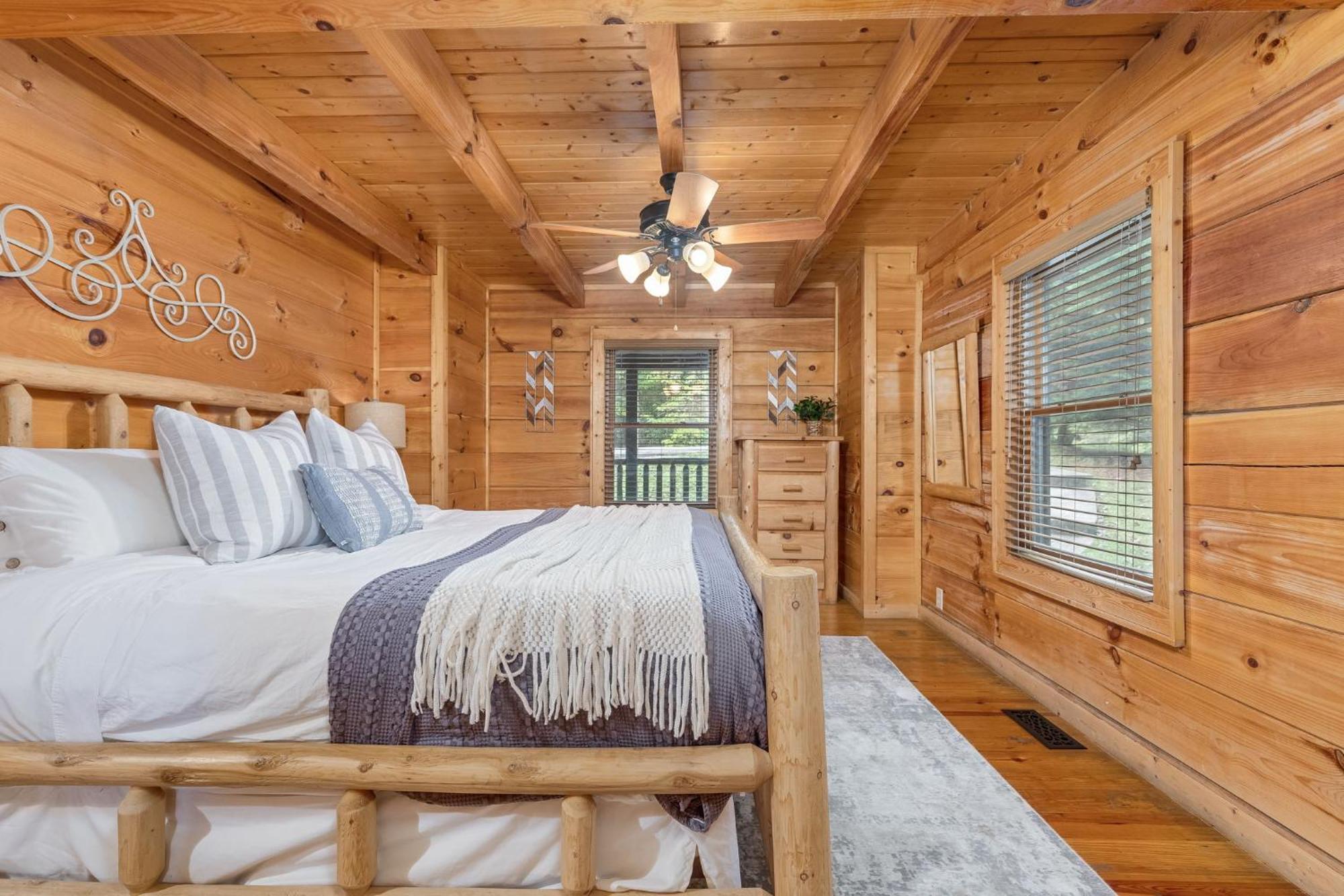 Elegant & Cozy Cabin Near Pigeon Forge 塞维尔维尔 外观 照片