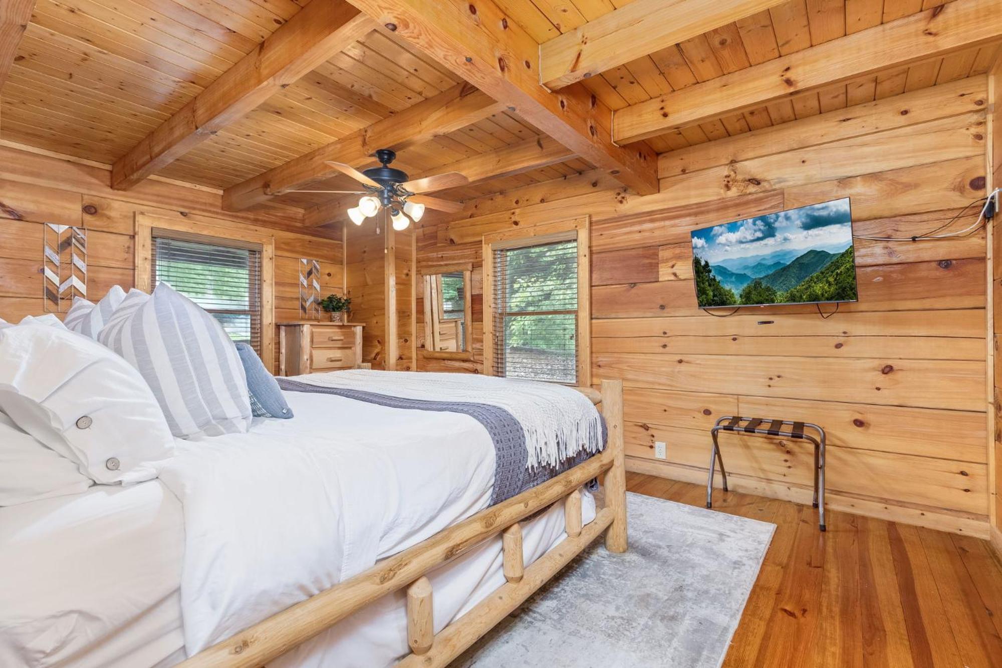 Elegant & Cozy Cabin Near Pigeon Forge 塞维尔维尔 外观 照片