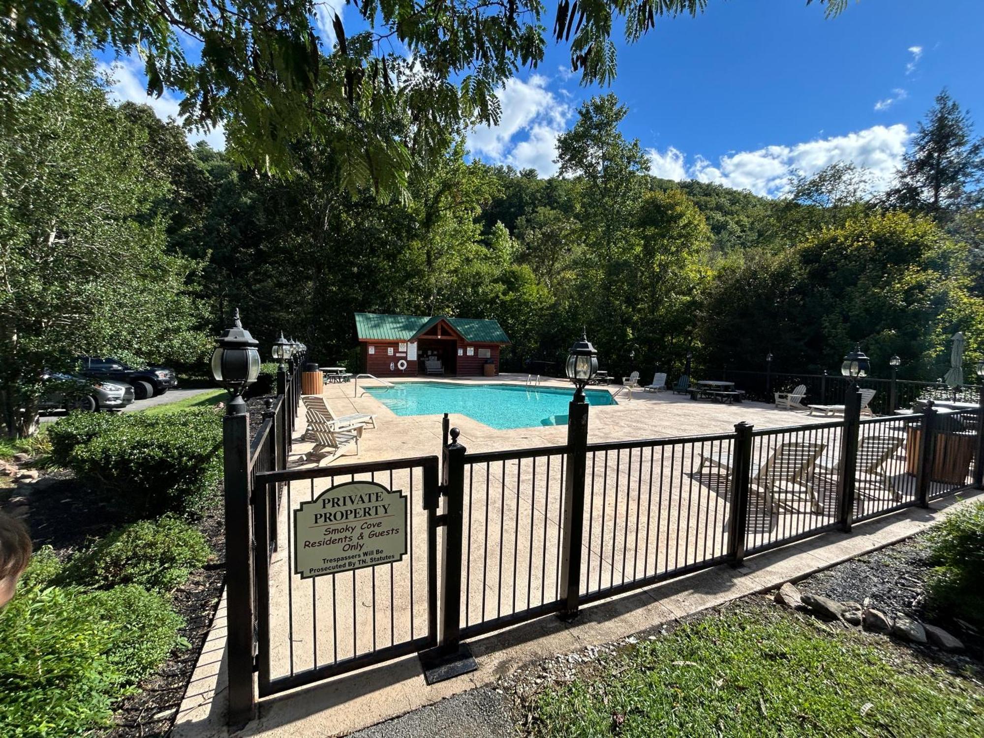 Elegant & Cozy Cabin Near Pigeon Forge 塞维尔维尔 外观 照片